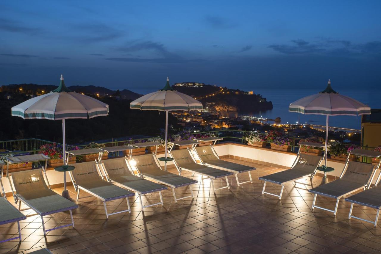 איסקיה Hotel Villa Sirena - Thermae & Spa מראה חיצוני תמונה
